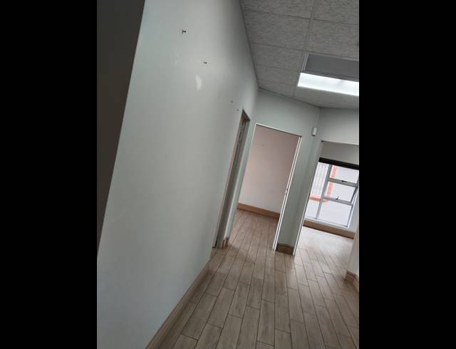 120M² OFFICE TO LET IN MELODIE